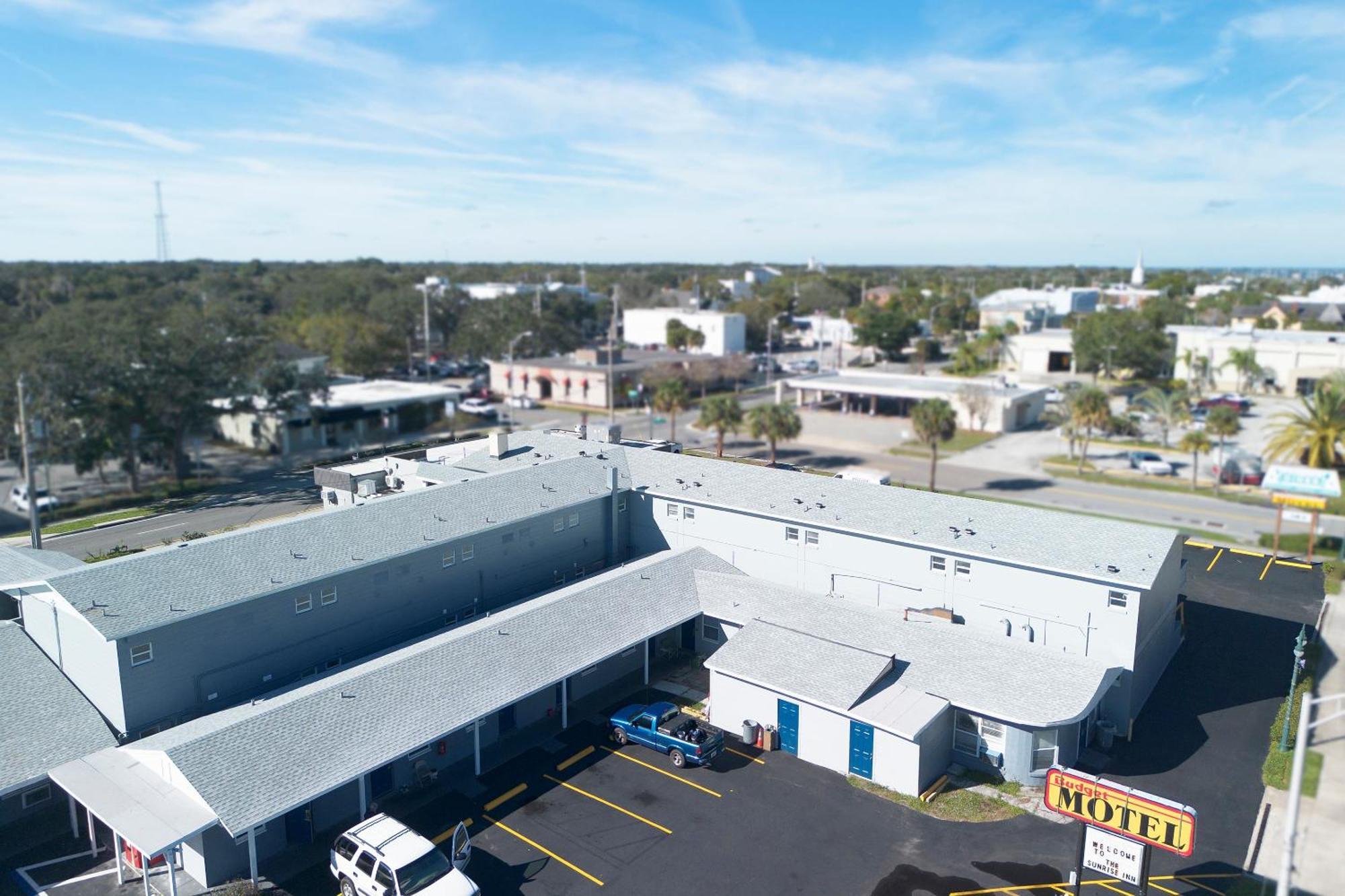 Sunrise Inn By Oyo Titusville Fl Exterior photo